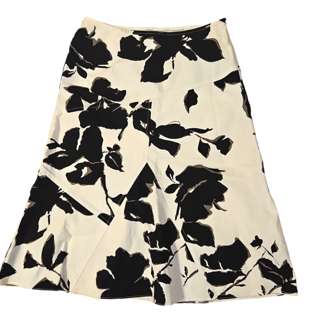 Skirt A Line Size S (4) Floral Black White 24"